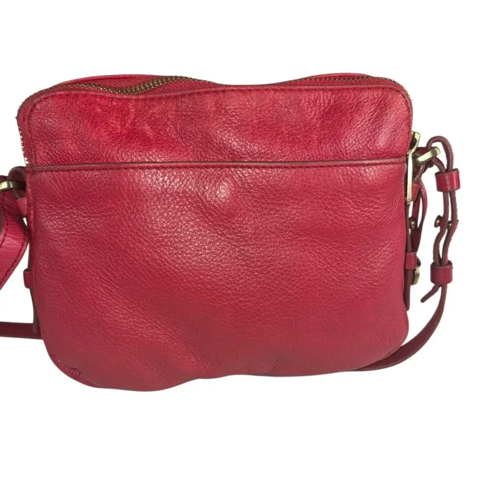Fossil red pebbled